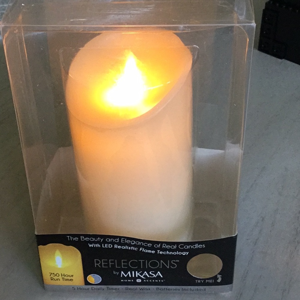 Reflections by Mikasa LED Candle w/timer NEW